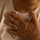 Anel Sagrado Coração de Jesus Ouro 14k Feminino – Anel Religioso com Pedra Vermelha e Zircônias